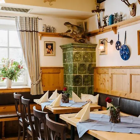 게스트하우스 Zum Fally - Landgasthof 키르히베르크 암 벡셀