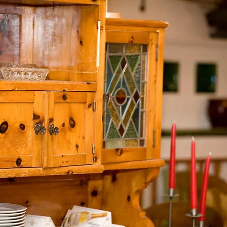 게스트하우스 Zum Fally - Landgasthof 키르히베르크 암 벡셀