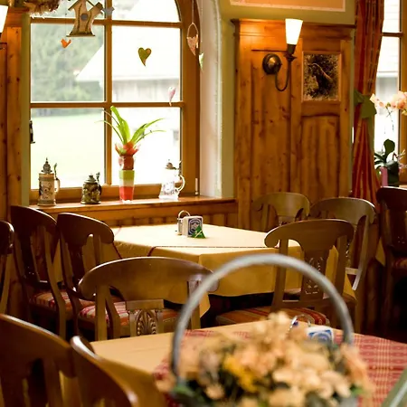 Zum Fally - Landgasthof Kirchberg am Wechsel