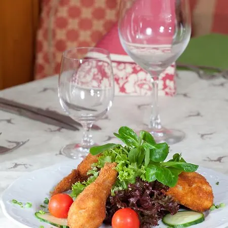 게스트하우스 Zum Fally - Landgasthof 3*