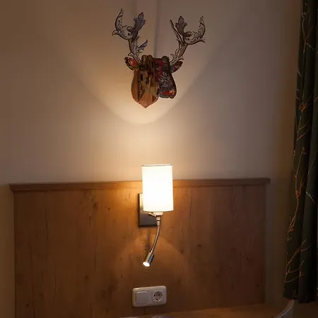 게스트하우스 Zum Fally - Landgasthof 3*