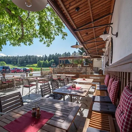 게스트하우스 Zum Fally - Landgasthof 3*