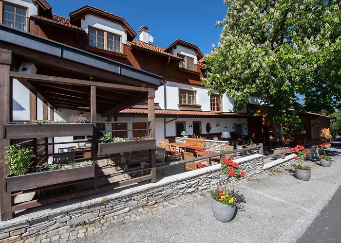 Guest house Zum Fally - Landgasthof Kirchberg am Wechsel