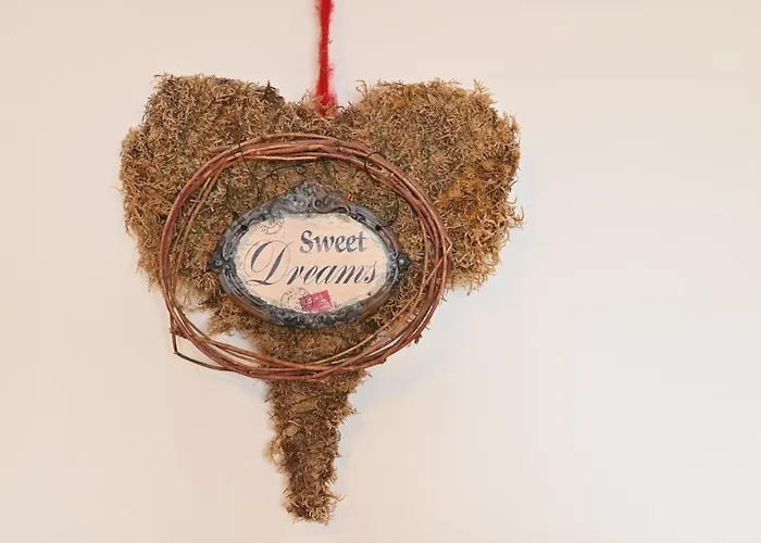 Zum Fally - Landgasthof Guest house Kirchberg am Wechsel