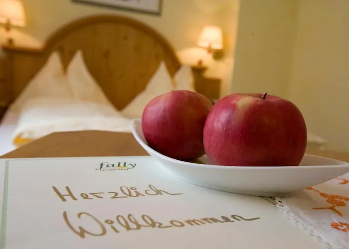 Zum Fally - Landgasthof Guest house