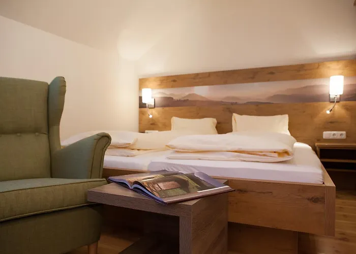 Zum Fally - Landgasthof Guest house 3*